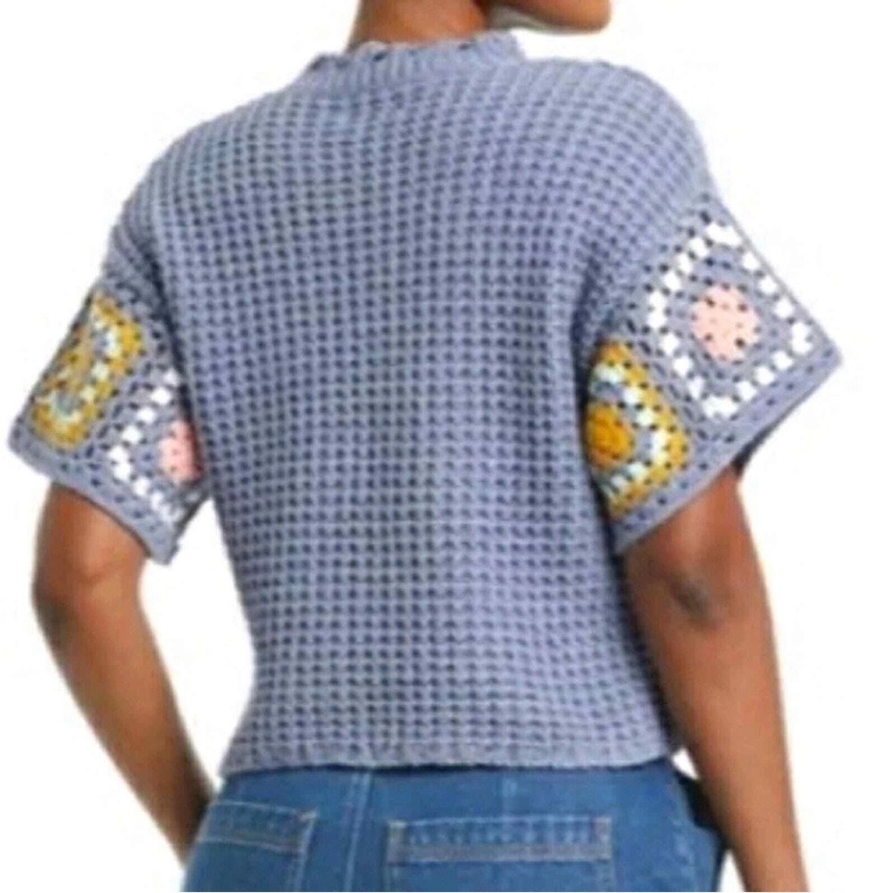 Universal Threads Women's Granny Square Crochet S… - image 3